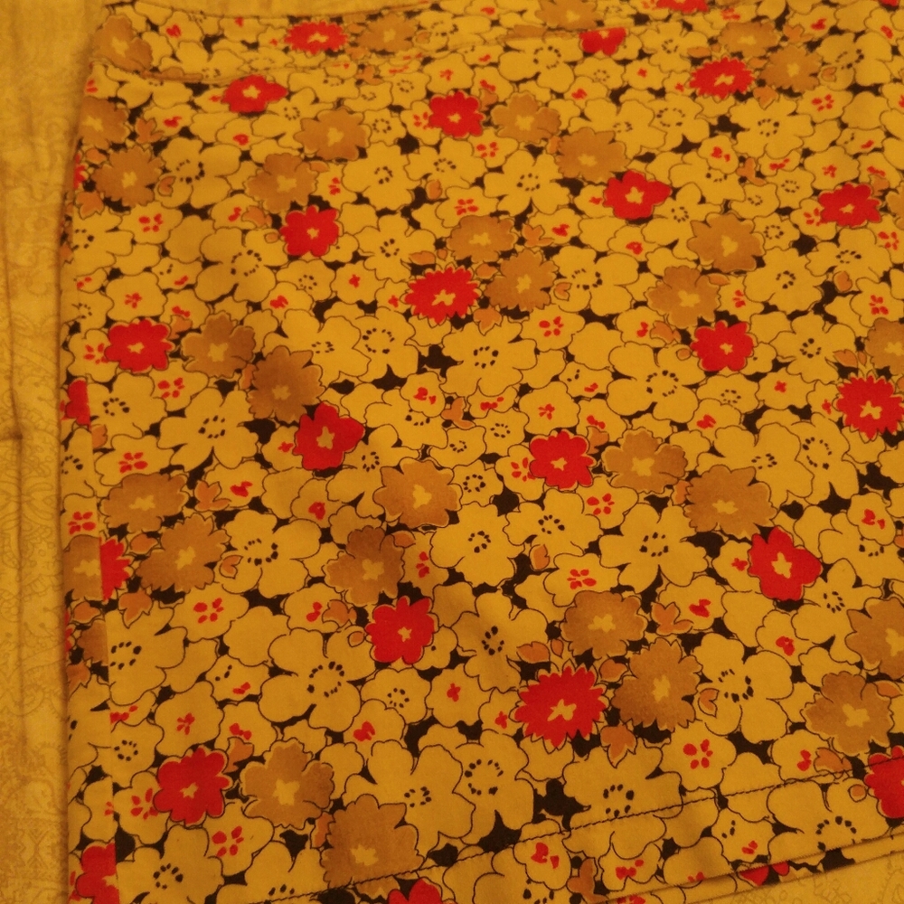 Women's Velour Ann Taylor Floral Skirt Size 8 - Picture 3 of 6